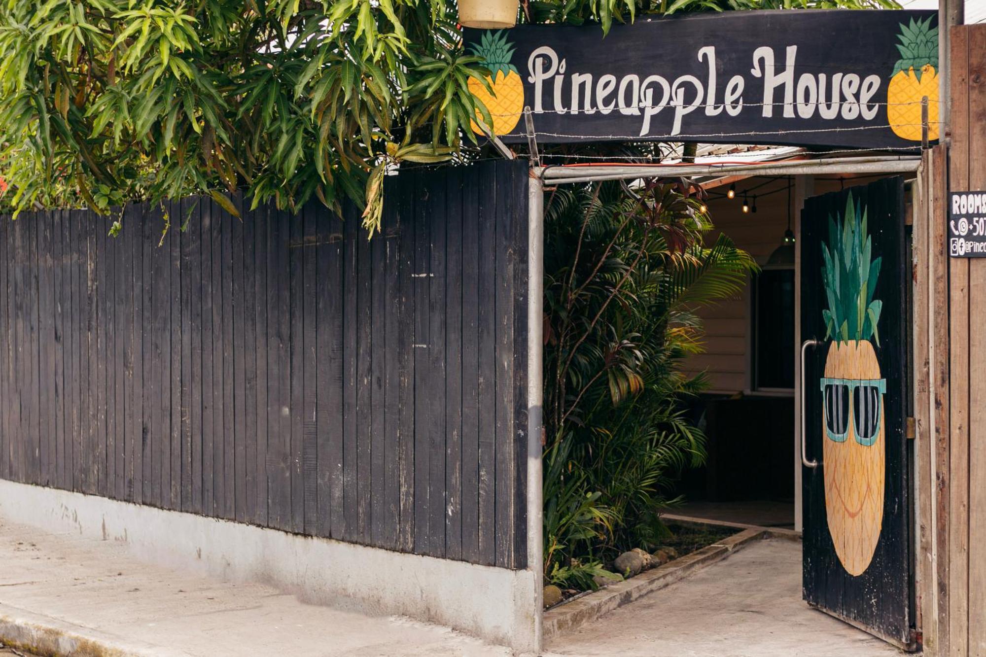 Hotel Pineapple House Bocas del Toro Exterior foto